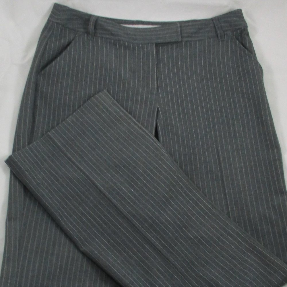 Jones Wear Studio Gray Pin Stripe Pants - Size 4